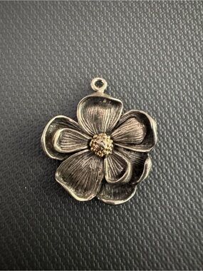 Vintage-Inspired Black Flower Pendant Necklace Stamped 925